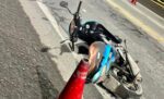 Tragedia en autopista Juan Domingo Perón: un motociclista murió en un accidente y buscan a su familia 96950_moto_accidente_banda_rio_sali_pedido_identificacion_familiares_victima